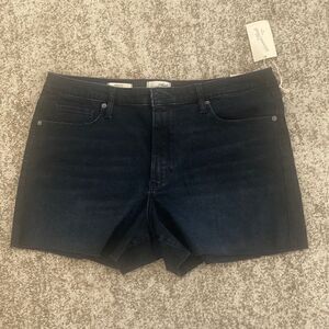 Universal Thread Midi Shorts 18/34R